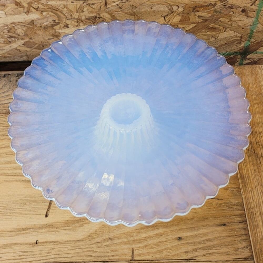 Yalos Casa Murano Art Glass White Opaque Pedestal Opalescent 8" - Picture 2 of 3